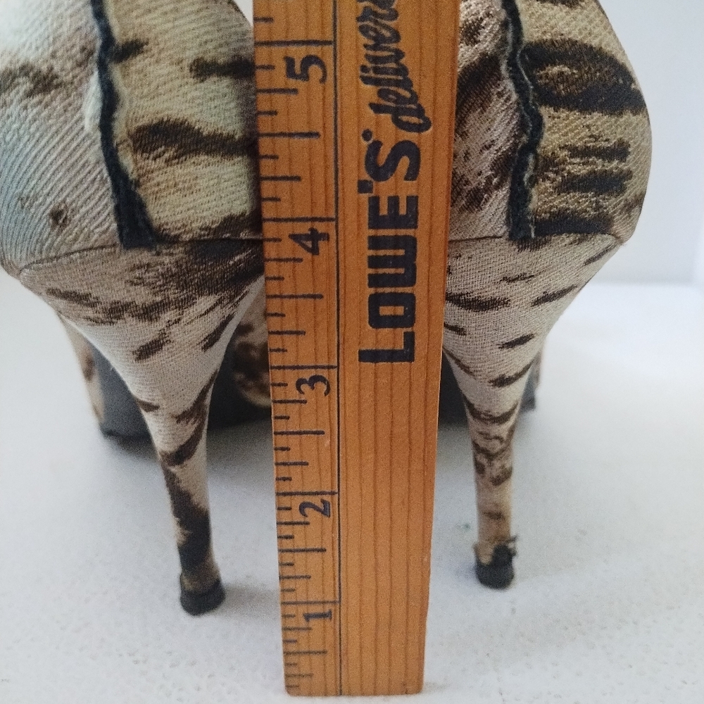 LANVIN ANIMAL PRINT PUMP'S WITH BOW - Picture 8 of 9